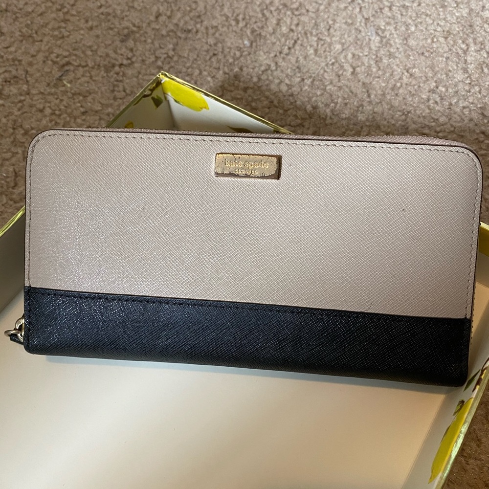 Kate spade wallet